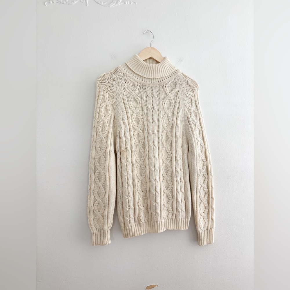 Vintage Cable Knit Turtleneck Sweater - Picture 4 of 4